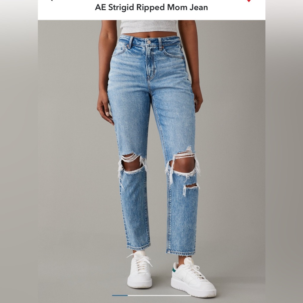 American Eagle Outfitters Strigid Ripped Mom Jeans